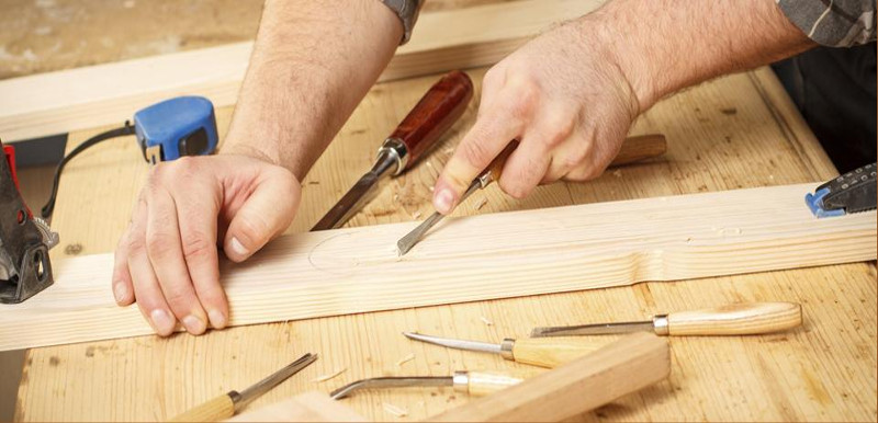 LAVORO IN LEGNO
